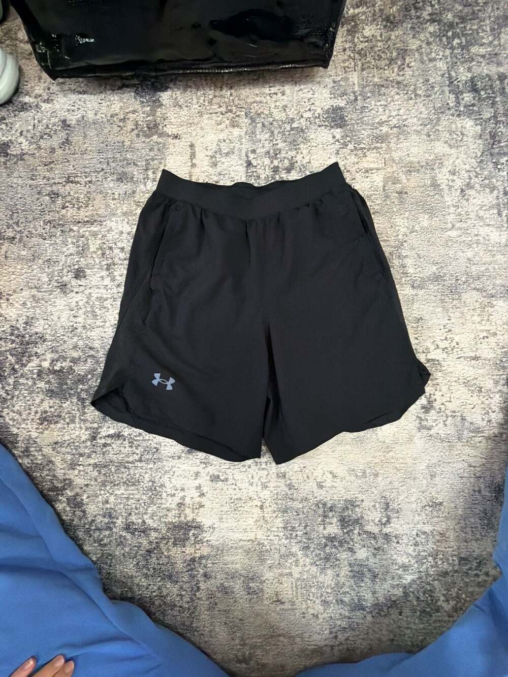 Under Armour Athletic Shorts Size MD Black Fitted Running Gym